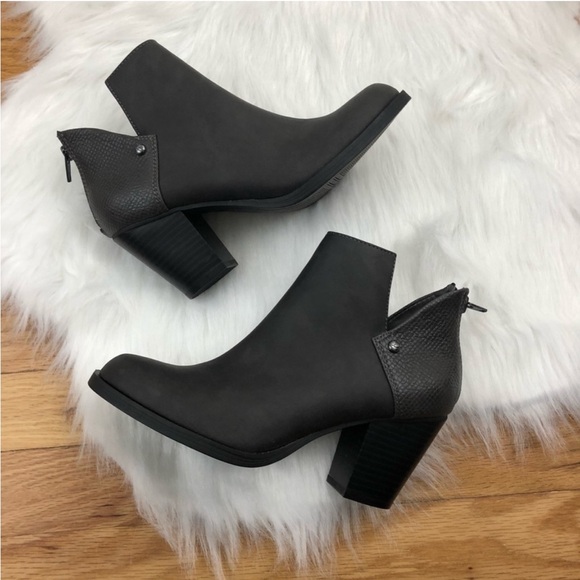 🆕 Vera Wang Berlin Dark Gray Zip Up Ankle Boots with Block Heel, Size 6 - Picture 8 of 12